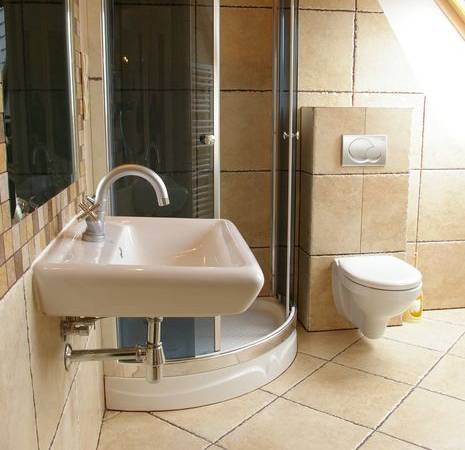 Łazienka w pokoju 3-os "POKÓJ ADASIOWY"