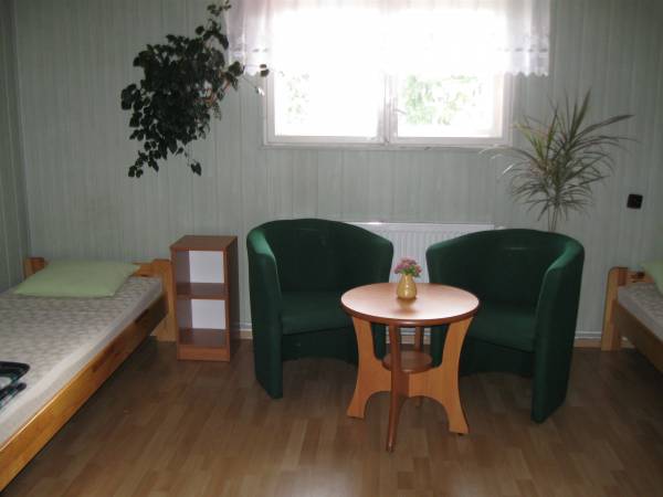 POKÓJ 3 osobowy
ul. Kolejowa 2