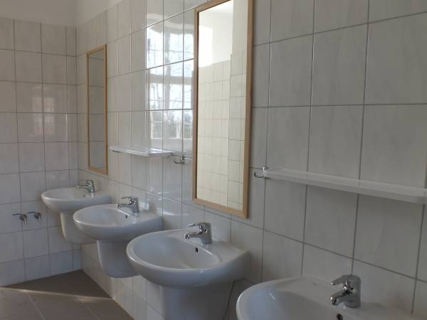 ŁAZIENKA umywalki
ul. Kolejowa 4