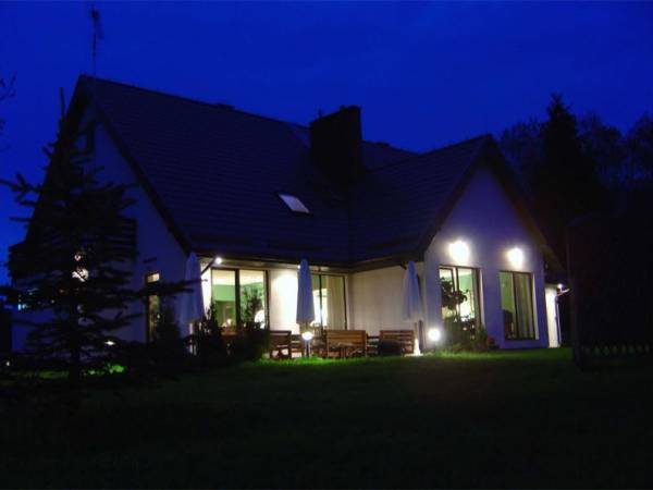 Letnisko Chmielówka nocą