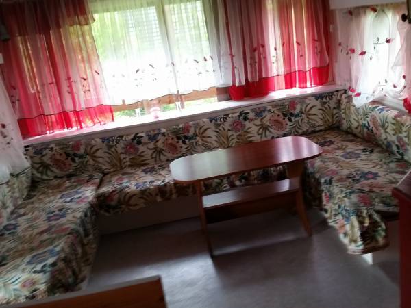 Część wypoczynkowa w domku parterowym