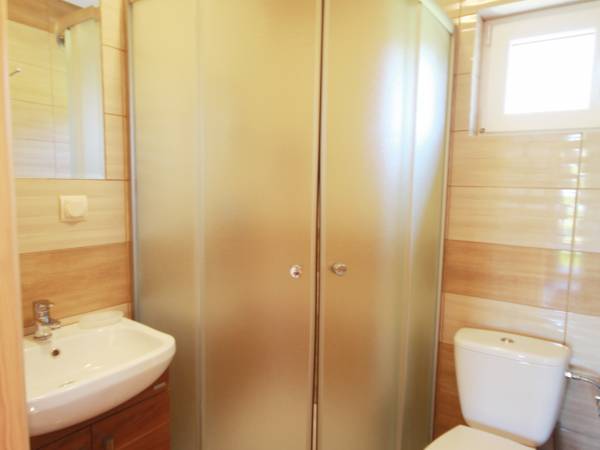 łazienka w domku nr 2