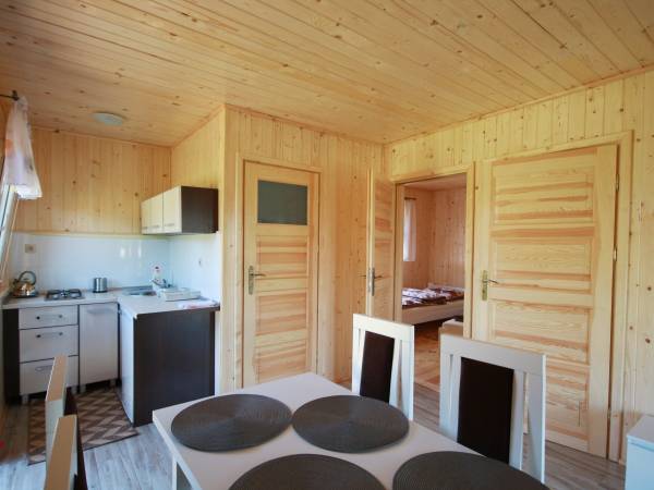 salon z kuchnią w domku nr3