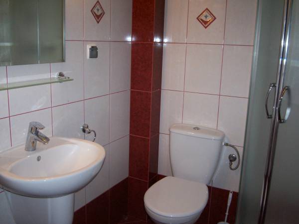 Przykład kolejnej łazienki.