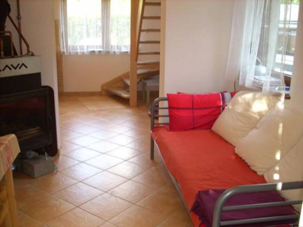 Apartament nr 3 - salon z aneksem kuchennym