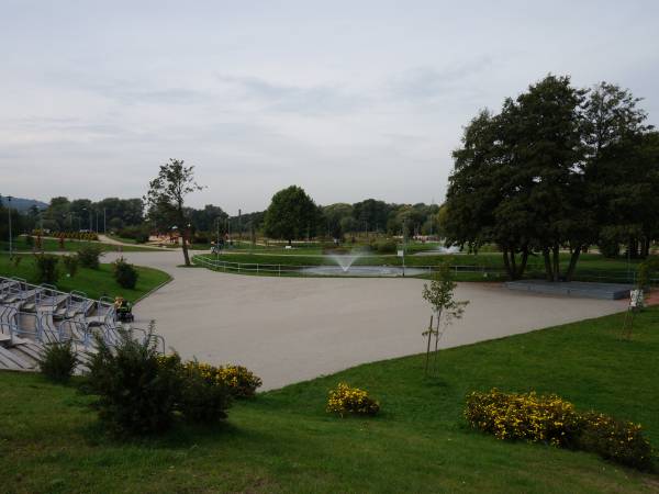 Park - 100m od budynku