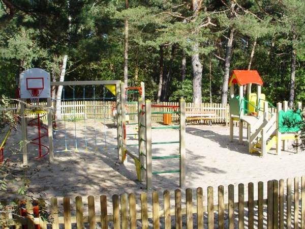 Jantar, Apartament Bursztynowy, plac zabaw