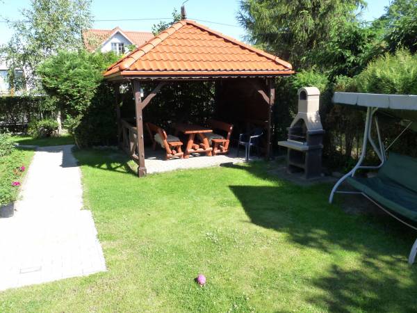 Altana wypoczynek grill na świeżym powietrzu