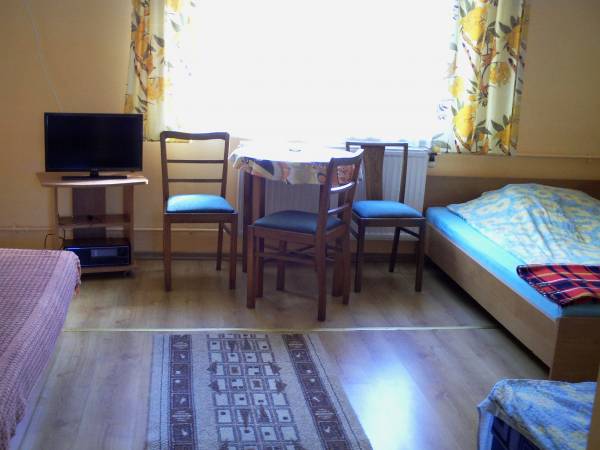 Pokój nr 1dla 3-5 osobowy na parterze w domu całorocznym