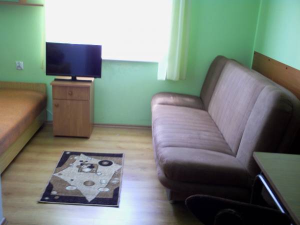 Pokój 2 na 2-3 osoby na piętrze (dla niepalących)