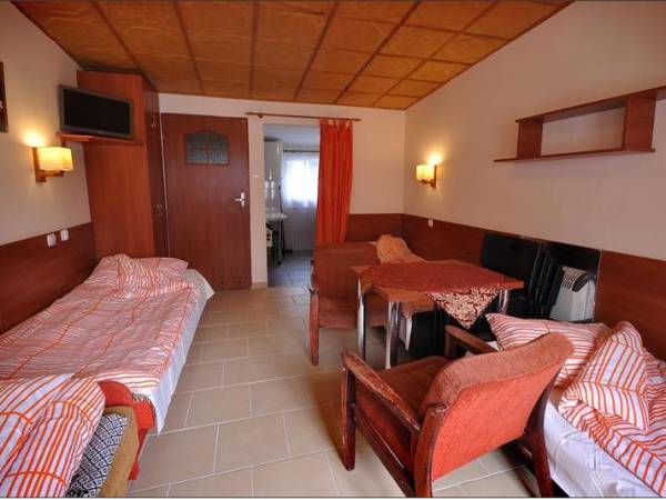 Domki I Pokoje Omega