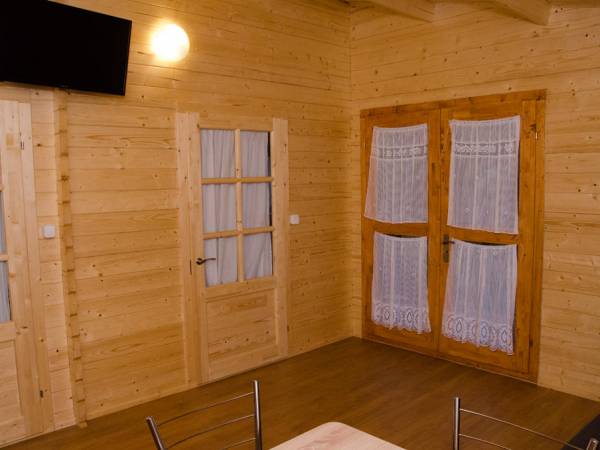 Salon i wejście do 3 osobowej sypialni