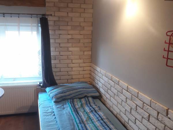 pokoje gościnne cały rok,2,3,4 os. z łazienkami,parking