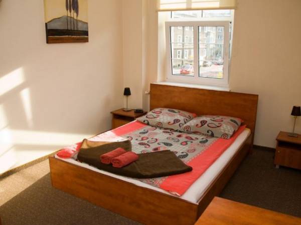 pokój podwyższony standard