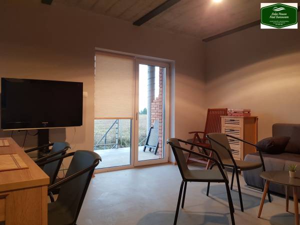 SALON APARTAMENTU 10 0SOBOWEGO