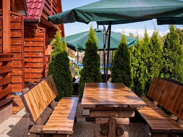 Domki Zefir Rowy,
meble ogrodowe.