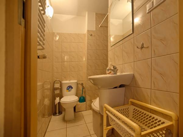 Łazienka w pokóju studio