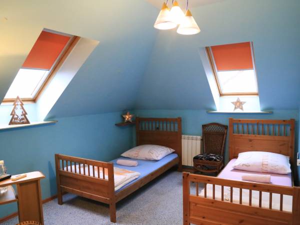 Przykładowy pokoik dla gości w pensjonacie "KADR"