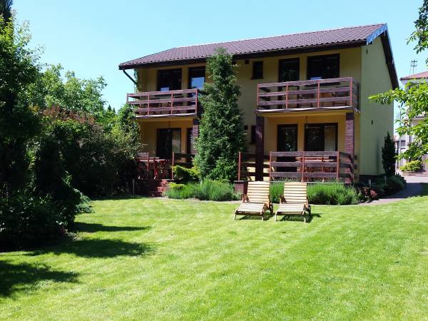 Widok od strony ogrodu.