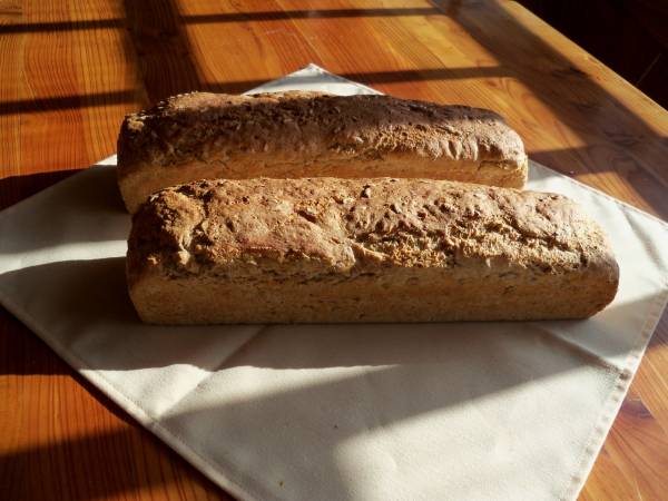 Chlebek upieczony w naszym gospodarstwie.