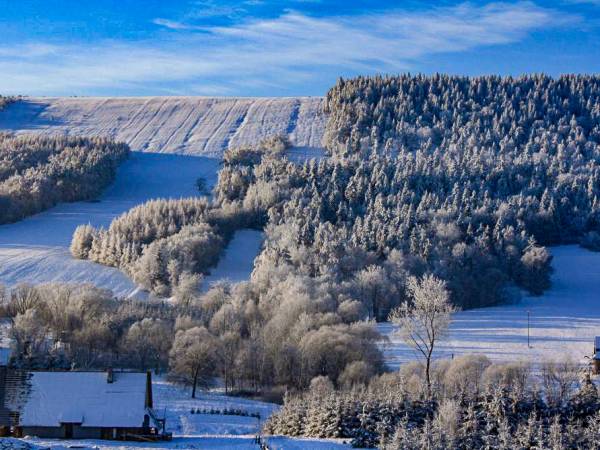 Nasza górka zimą
