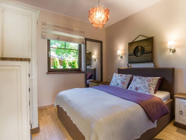 Sypialnia w domu jednorodzinnym