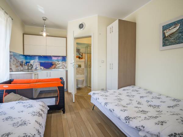 Pokój gościnny dla dwóch osób dorosłych i dwójki dzieci