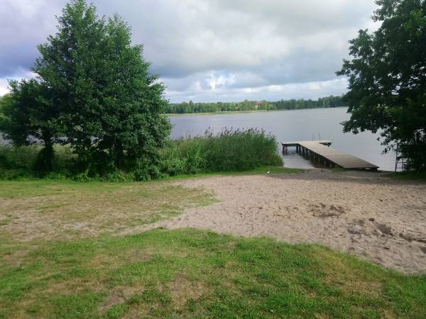 obok domu plaża i kąpielisko