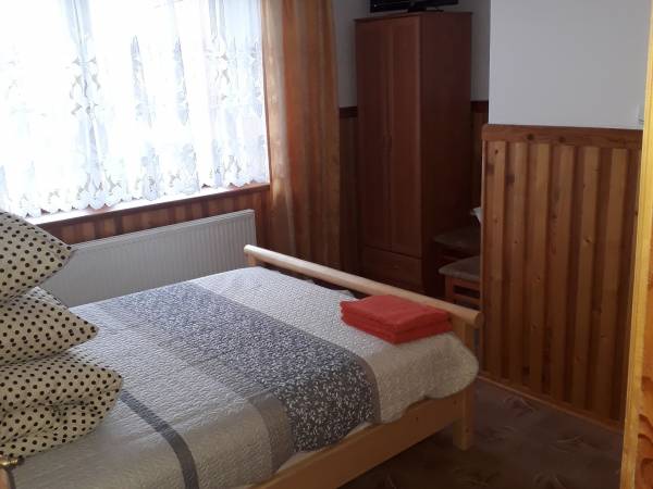 Pokój dwuosobowy z łazienką