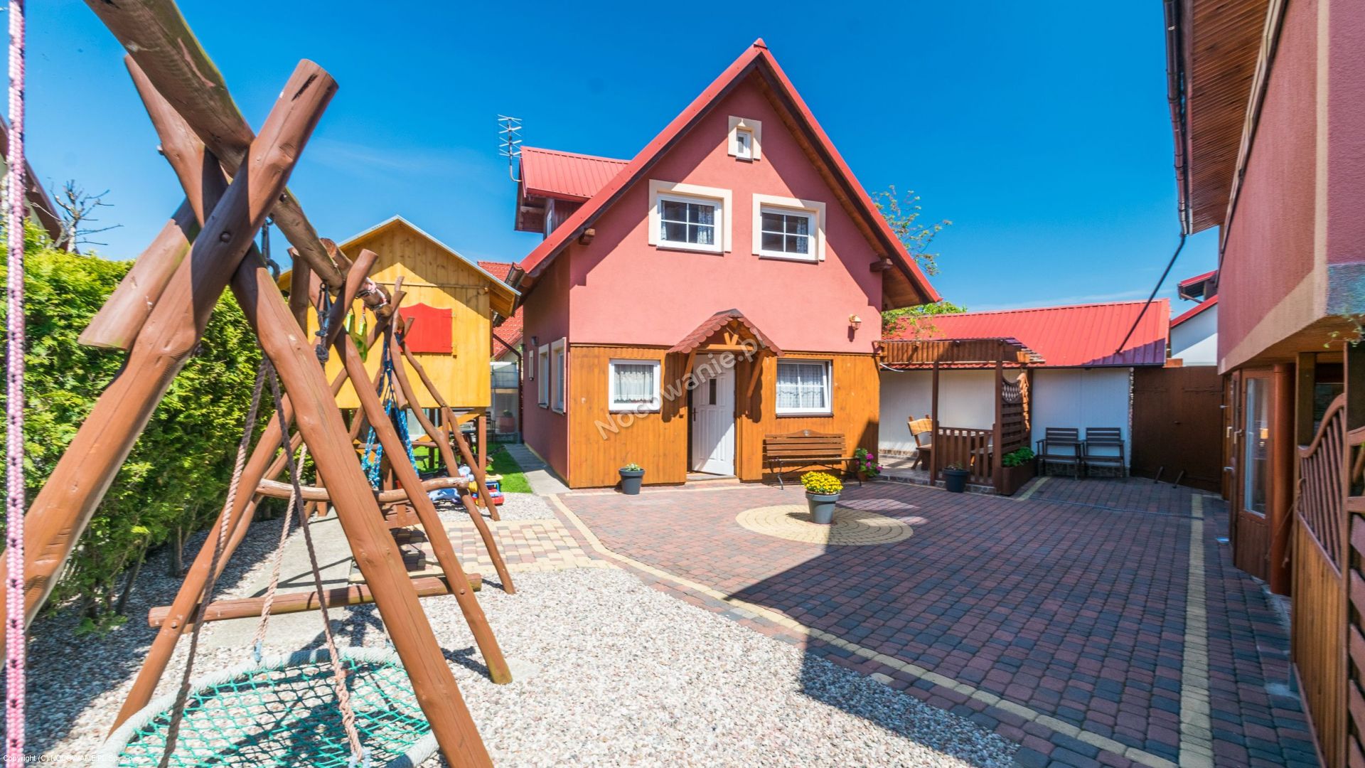 Domek i Pokoje Gościnne Pod Żaglem