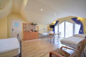 Willa i Domki Pod Dębami