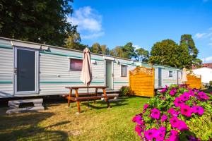 Dom wczasowy oraz domki letniskowe Pustkowo