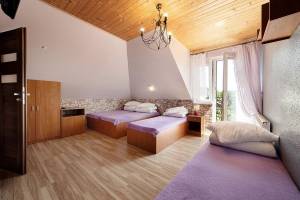 Pod Wyciągami W Leśnym Zaciszu