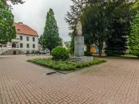 Pomnik Jana Pawła II w Mrągowie