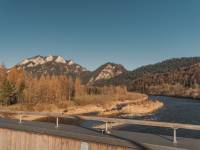 Kładka z Janem Nepomucenem na Dunajcu