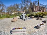 Mieszkańcom Ziemi Sandomierskiej, ofiarom II wojny światowej