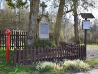 Tajemnicza Kapliczka w Pstrążnej