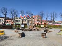 Pomnik Pamięci Pomordowanych Przez Hitlerowców w Ustrzykach Dolnych