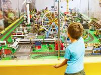 Łebskie Klocki - interaktywna wystawa klocków LEGO