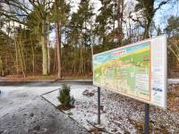 Pomnik 16 południka we wschodniej części Chłopów