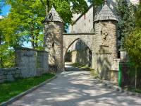 Zamek Leśna Skała w Szczytnej