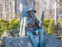 Pomnik Tytusa Chałubińskiego i Sabały w Zakopanem