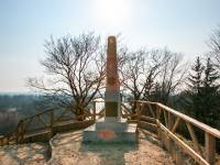 Pomnik Niepodległości na Górze Zamkowej w Drohiczynie