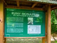 Monasterz - ruiny klasztoru bazylianów na Roztoczu 