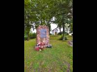 Pomnik pamięci żołnierzy kampani wrześniowej 1939 r. - Wzdół Rządowy