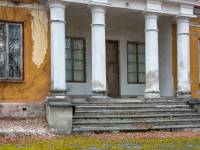 Zabytkowy dwór dworski w Klonownicy Plac