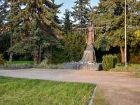 Pomnik ks. Jerzego Popiełuszki w Toruniu