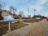 Pamiątkowe płyty Okrętów Rzeczypospolitej Polskiej w Dziwnowie