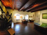 Żuraw i Skład Kolonialny