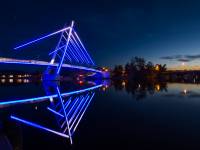 Kładka dla pieszych nad Jeziorem Mikołajskim